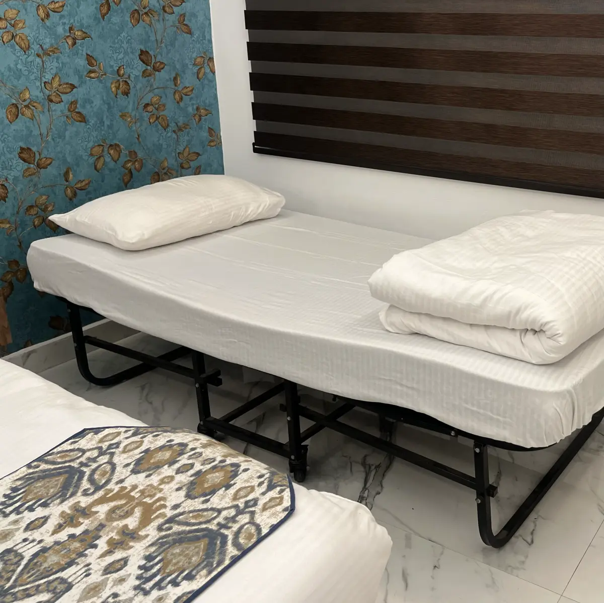 Extra bed set up in a room, Hotel Cloud Inn, Ramgarh, Nainital
