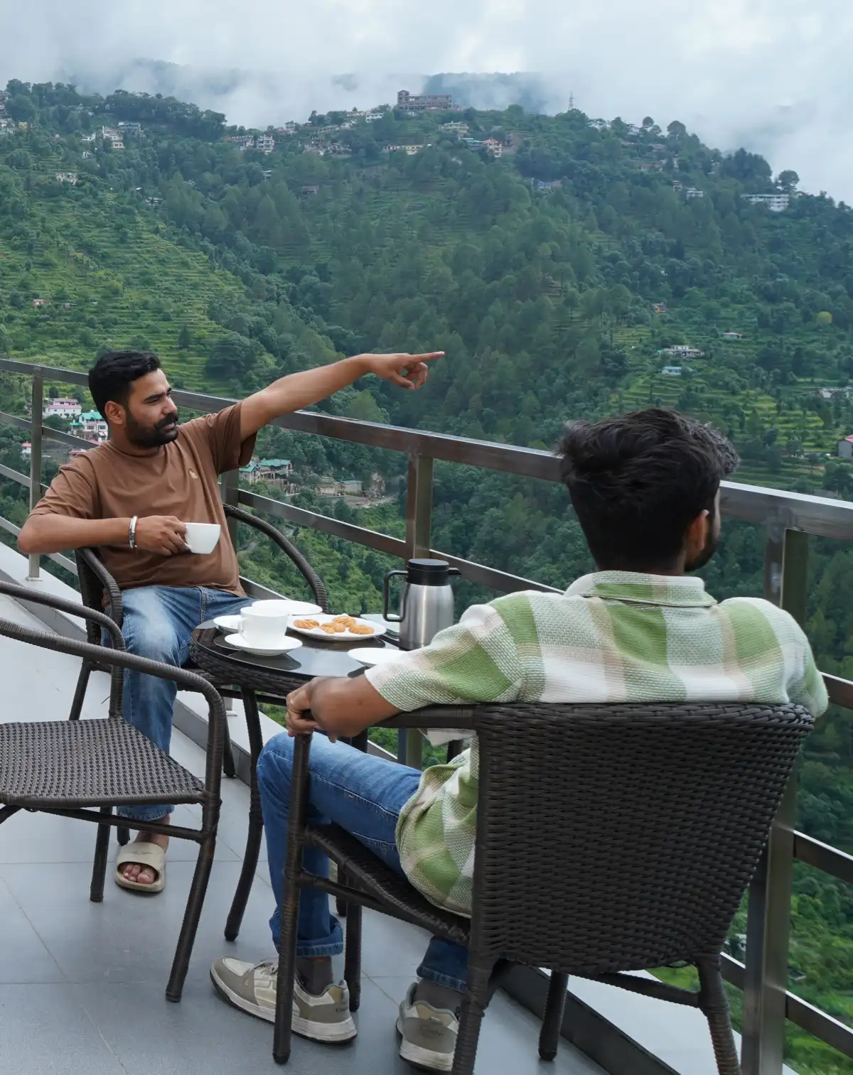 A family on the terrace or in the garden, Hotel Cloud Inn, Ramgarh, Nainital (2 of 3)