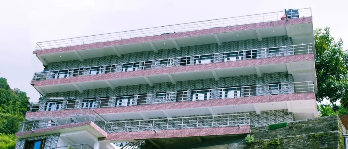 The building seen from outside, Hotel Cloud Inn, Ramgarh, Nainital