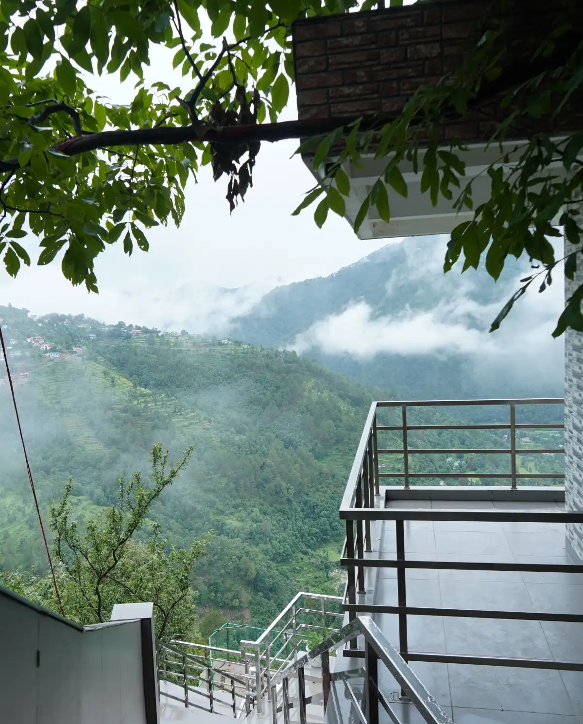 Private balcony with table and chairs, Hotel Cloud Inn, Ramgarh, Nainital